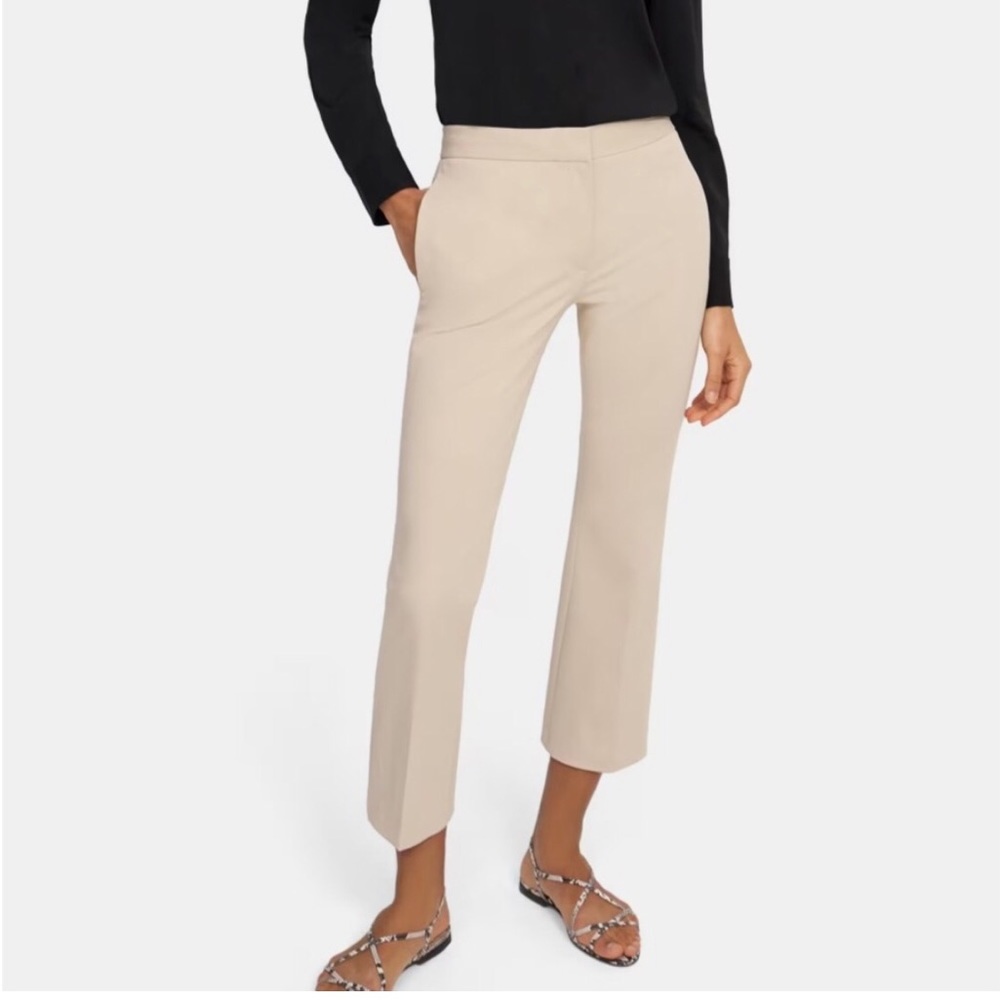Theory Beige Kick Pant in Bistretch Cotton Twill  Size 4